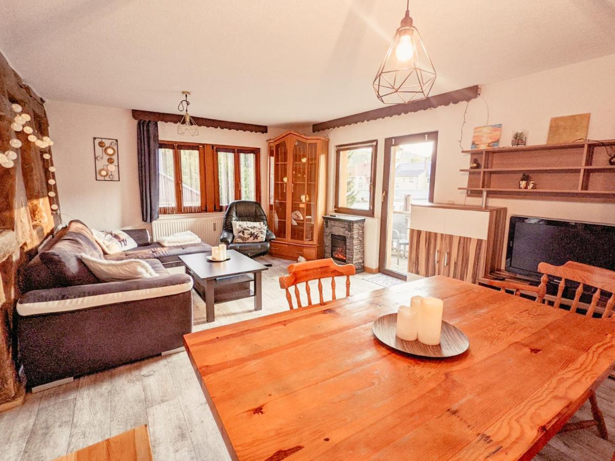 Апартаменты Urlaubstraum Mit Pool, Terrasse & Fluss Im Garten - Ut Зебниц Экстерьер фото